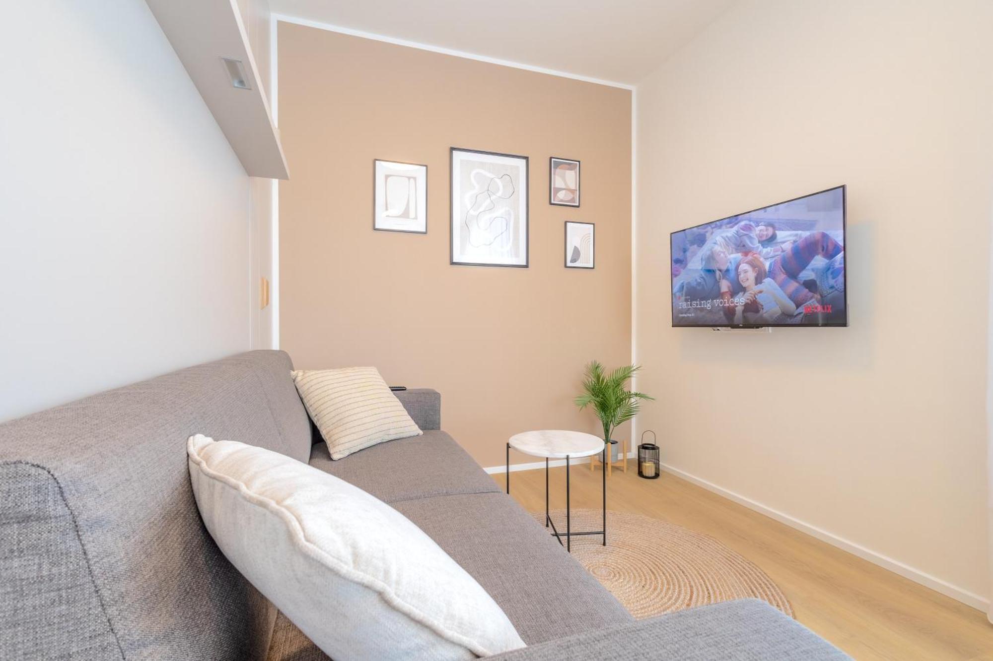 Bright 2Br - 8Th Floor, Balcony, Free Parking - By Gravity Prague Apartment Екстериор снимка