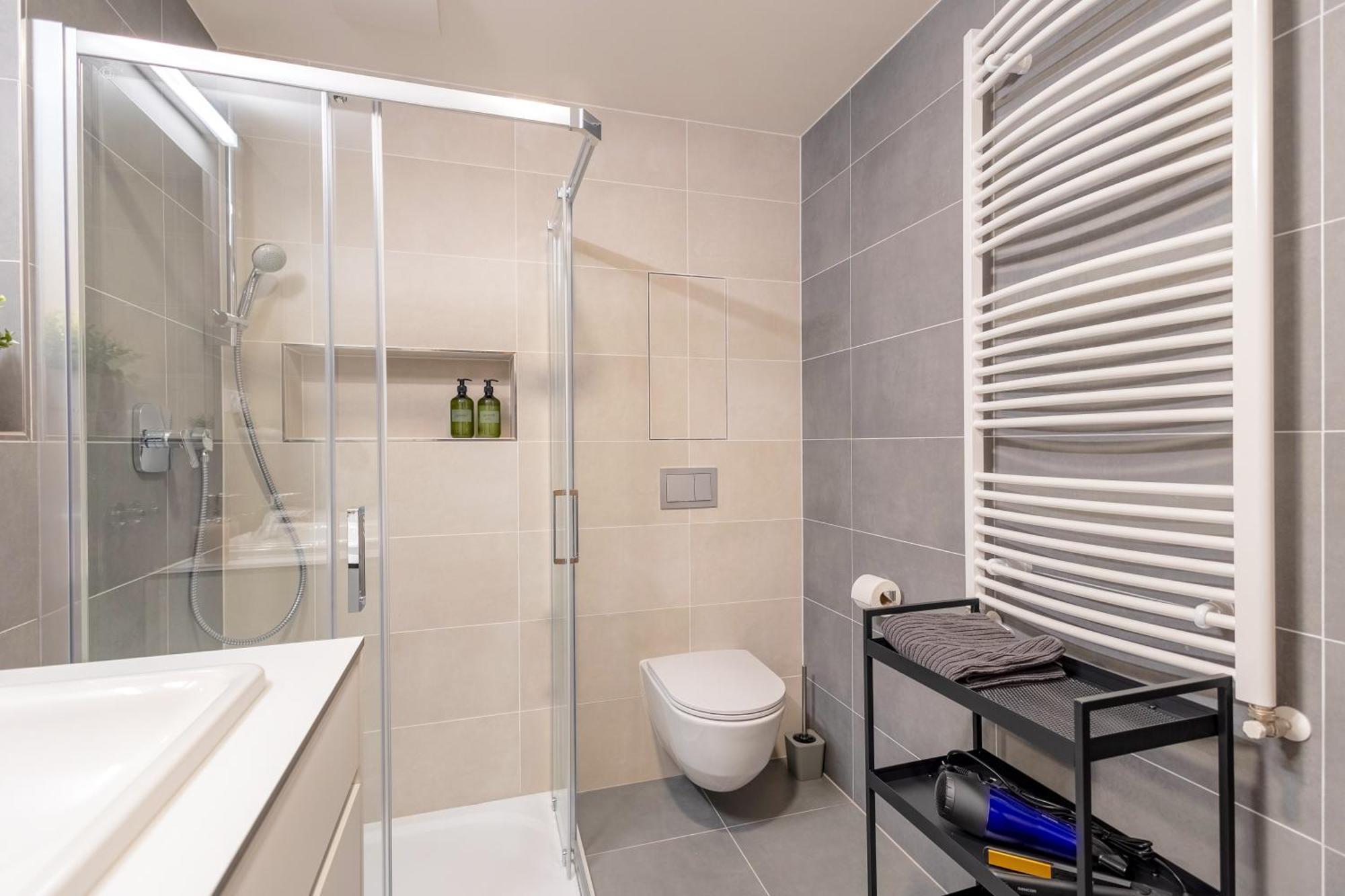 Bright 2Br - 8Th Floor, Balcony, Free Parking - By Gravity Prague Apartment Екстериор снимка
