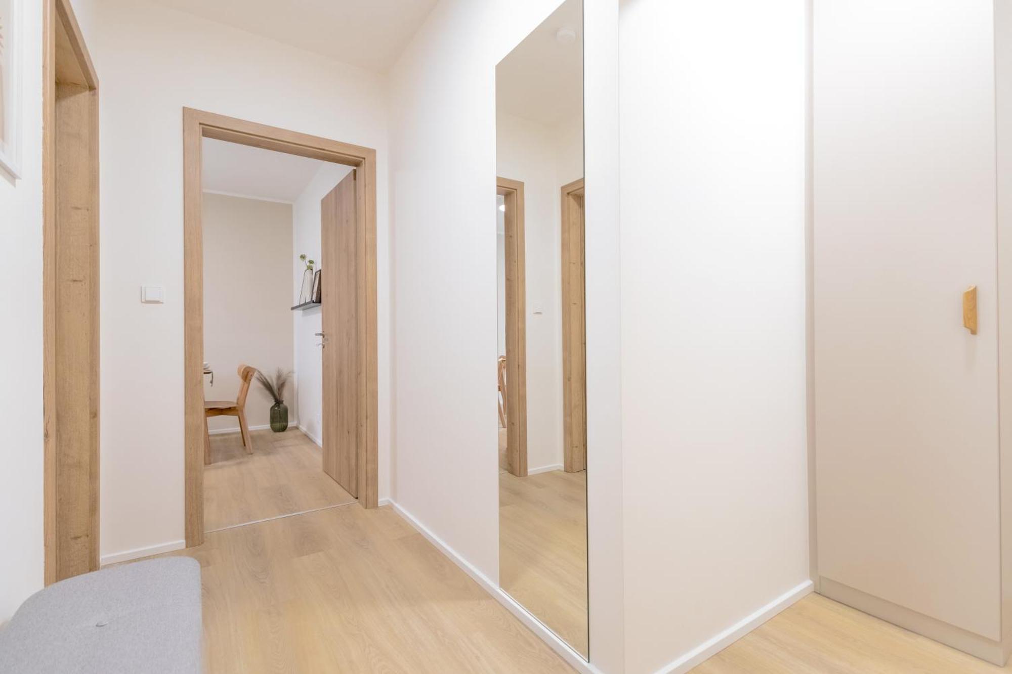 Bright 2Br - 8Th Floor, Balcony, Free Parking - By Gravity Prague Apartment Екстериор снимка