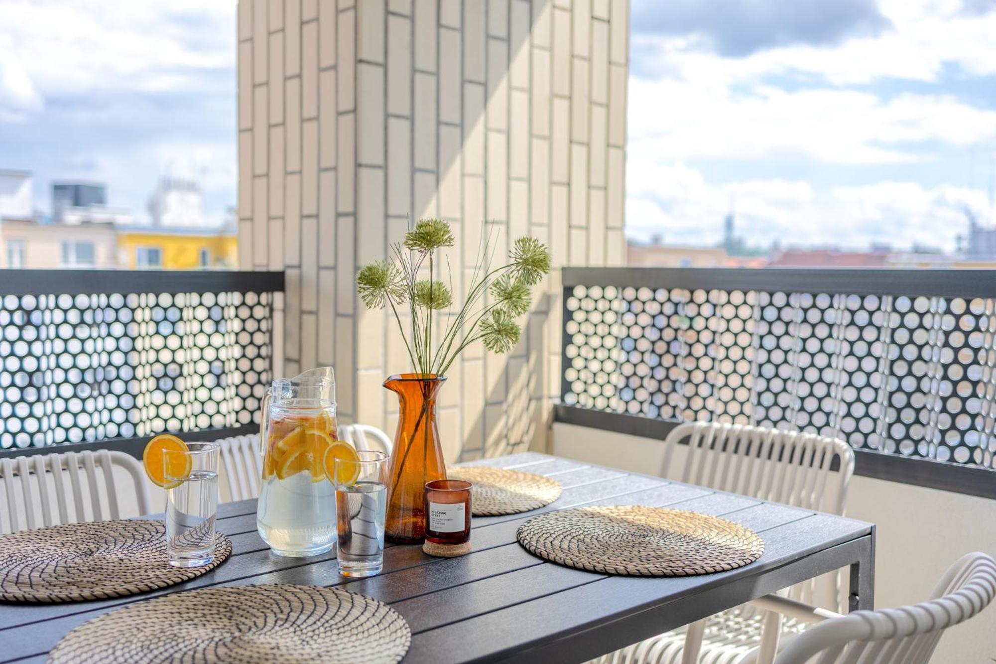 Bright 2Br - 8Th Floor, Balcony, Free Parking - By Gravity Prague Apartment Екстериор снимка
