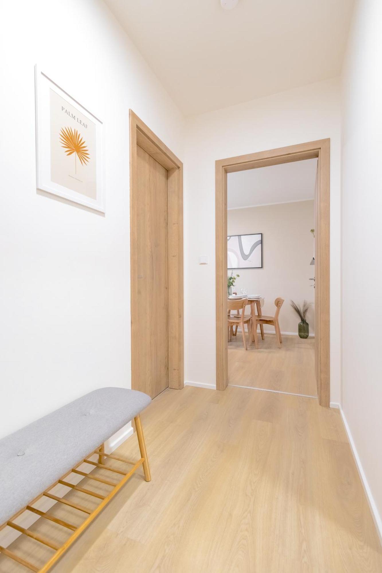 Bright 2Br - 8Th Floor, Balcony, Free Parking - By Gravity Prague Apartment Екстериор снимка