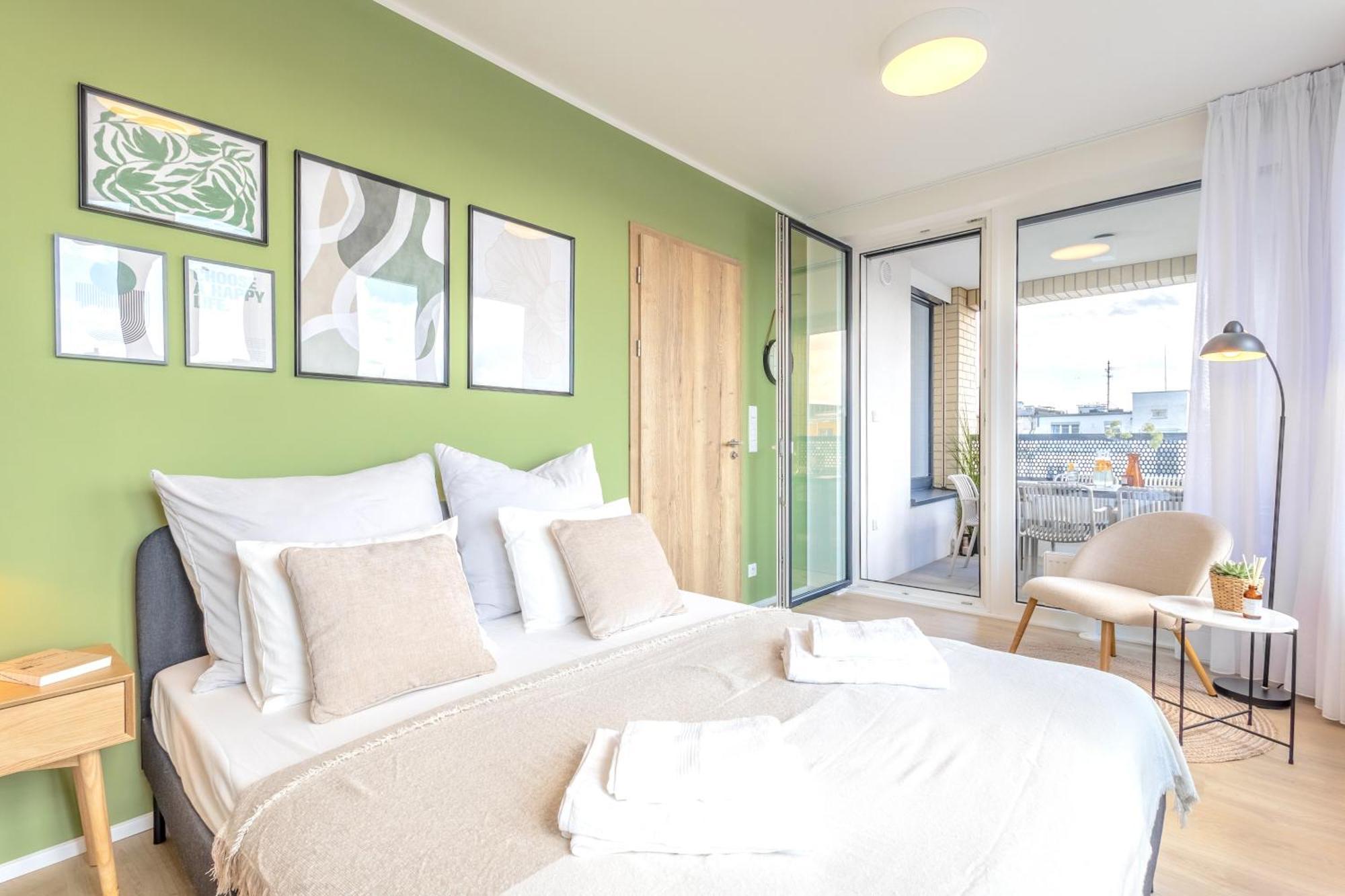 Bright 2Br - 8Th Floor, Balcony, Free Parking - By Gravity Prague Apartment Екстериор снимка