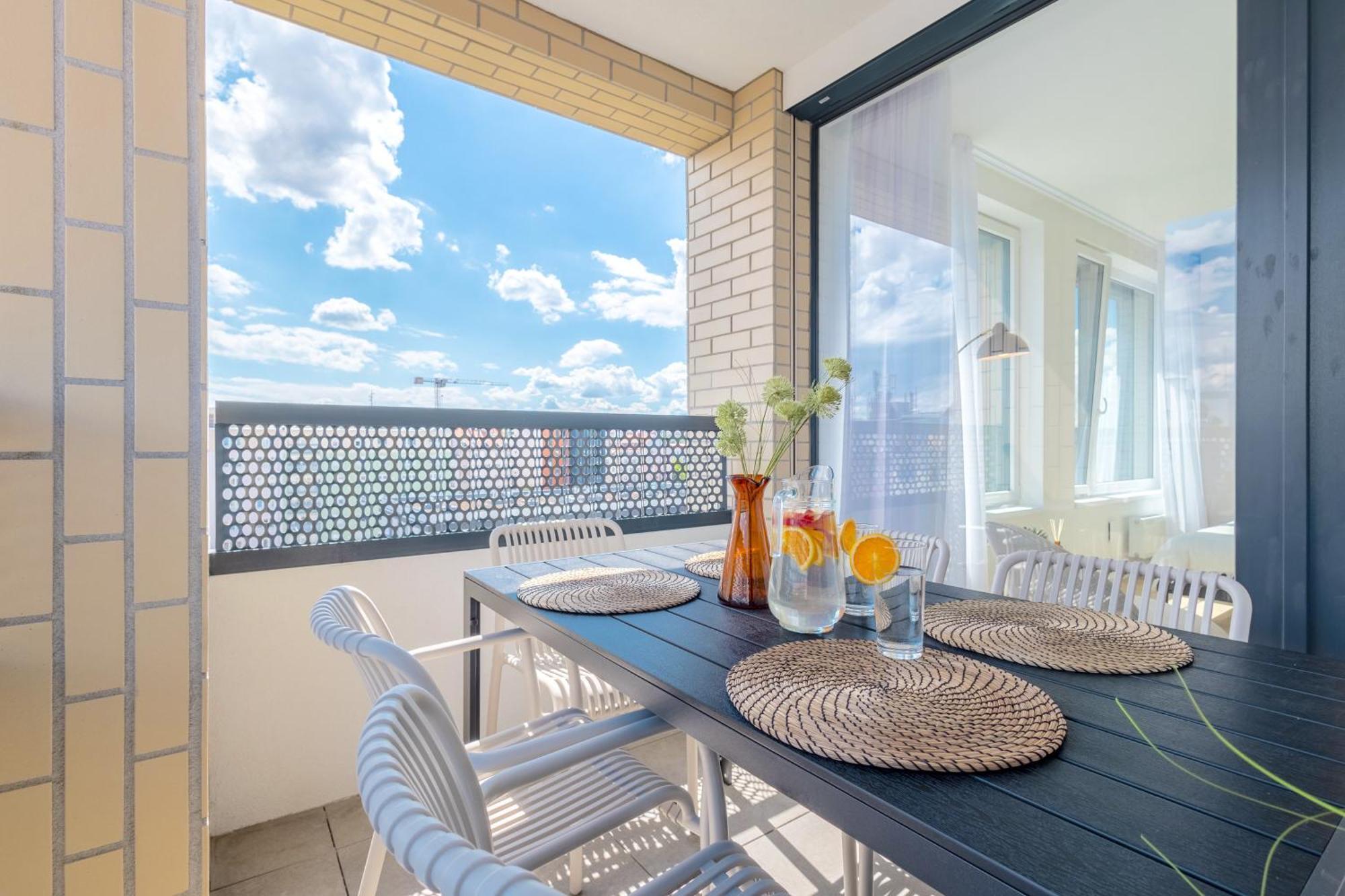 Bright 2Br - 8Th Floor, Balcony, Free Parking - By Gravity Prague Apartment Екстериор снимка