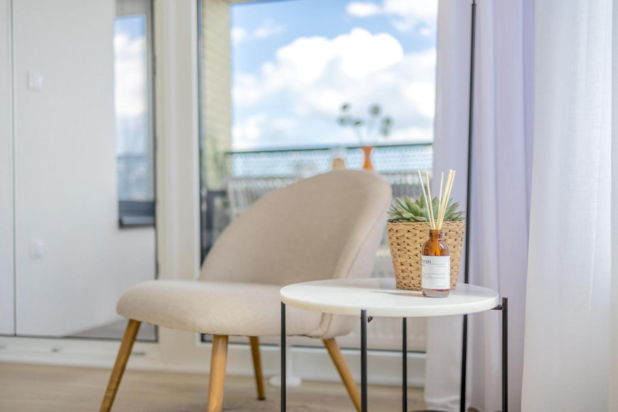 Bright 2Br - 8Th Floor, Balcony, Free Parking - By Gravity Prague Apartment Екстериор снимка